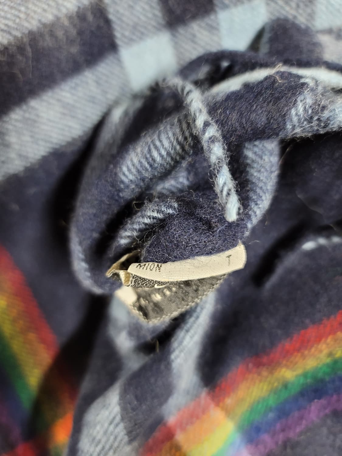 버버리 레인보우 캐시미어 머플러 상품이미지4