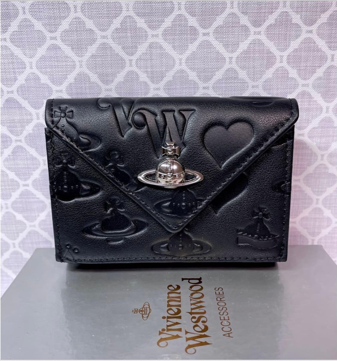 비비안웨스트우드 아카이브 무광 블랙 레더 실버 orb 하프월렛 반지갑 상품이미지2