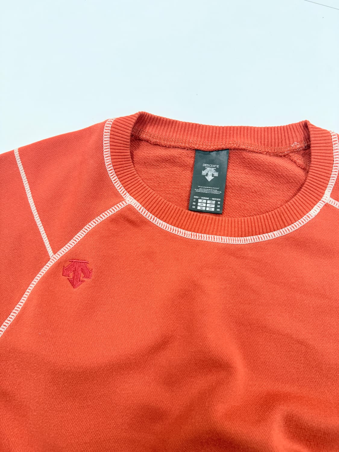 데상트 라인 포켓 맨투맨 상품이미지7