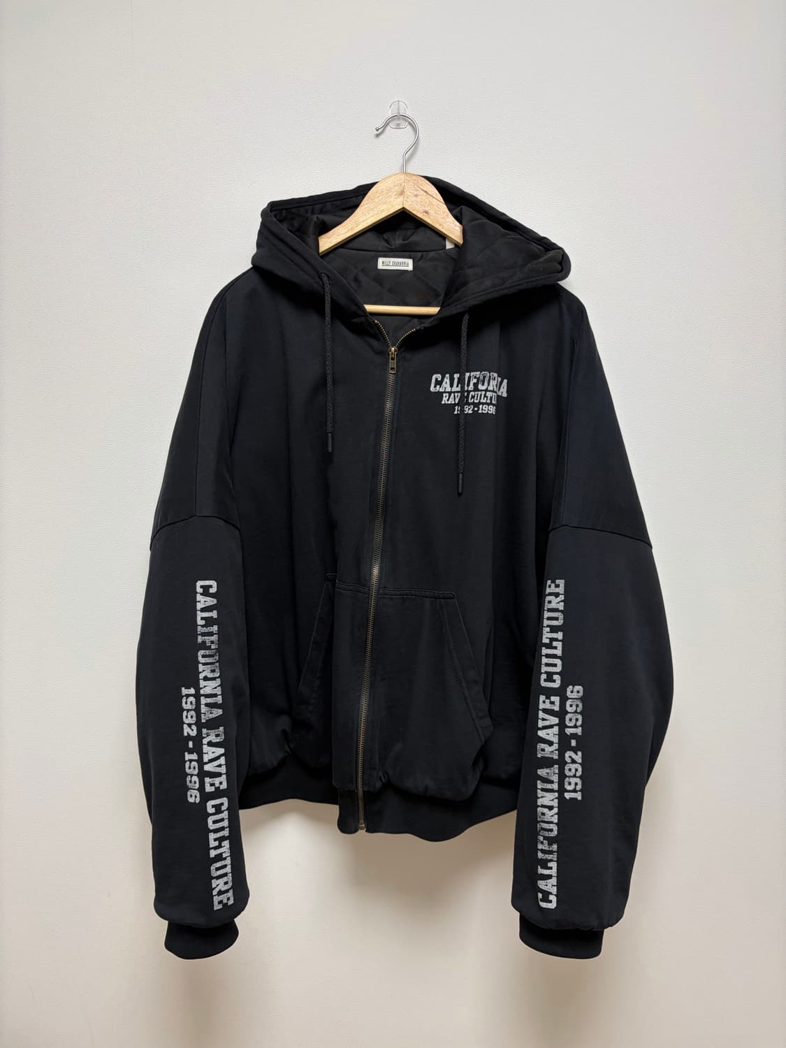 윌리차바리아 퀼팅 후드 집업 상품이미지2