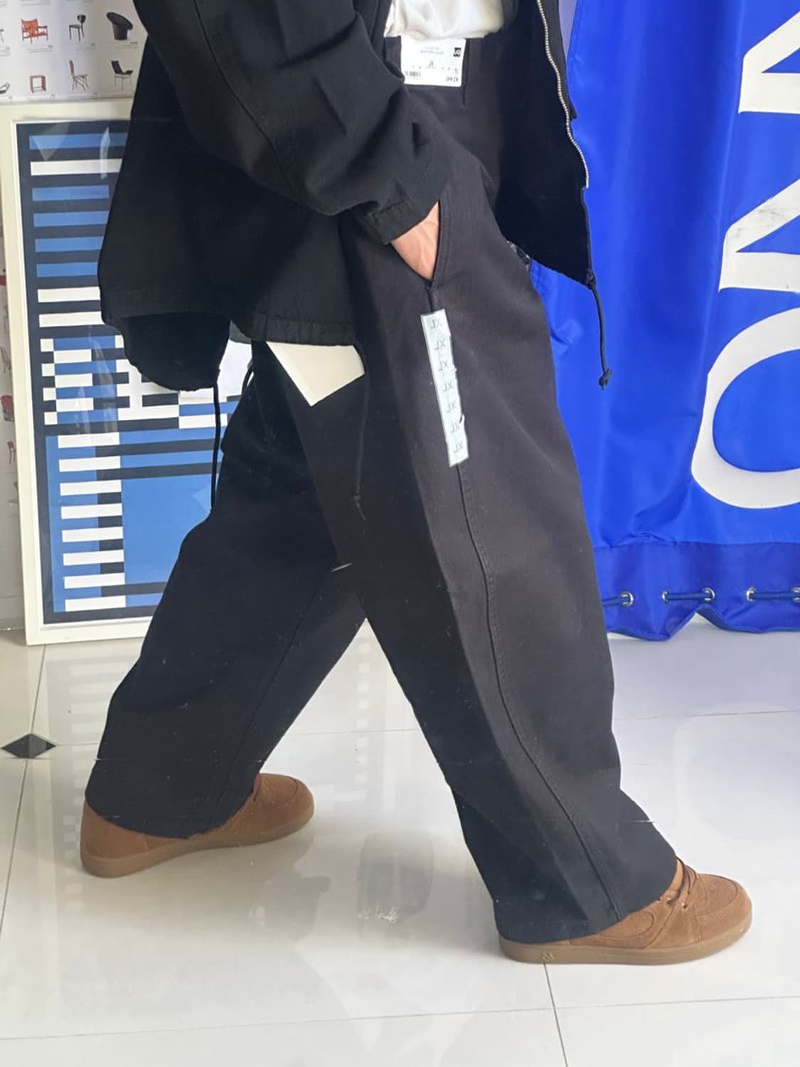 COTTON BARREL LEG PANTS  통 넓은 바지 상품이미지4