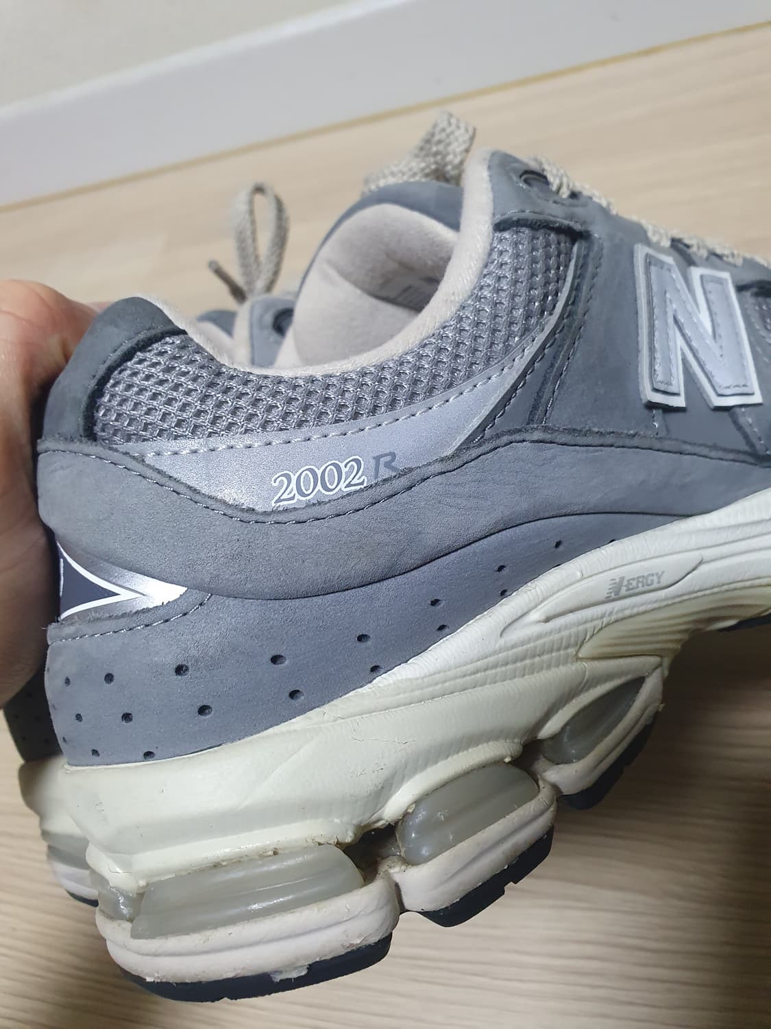 뉴발란스 2002R 그레이 운동화 275 상품이미지6
