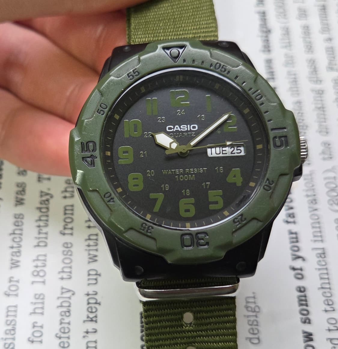 빈티지 카시오 데이데이트 블랙카키 아라빅숫자 인덱스 쿼츠 ver.
 상품이미지9