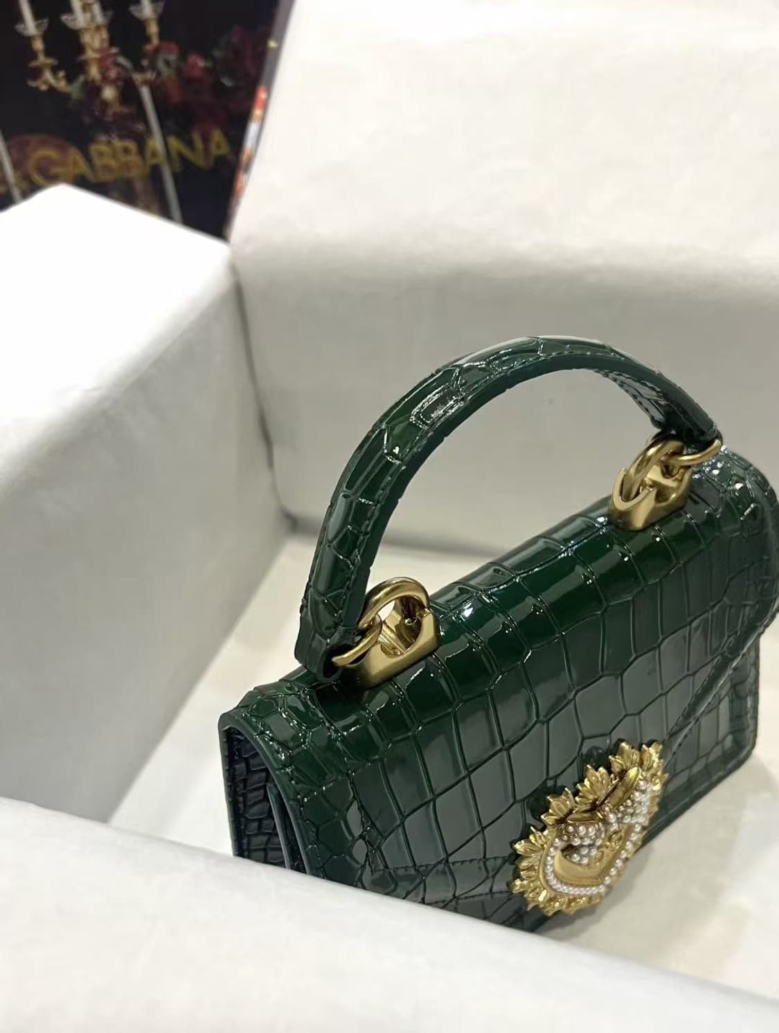 돌체앤가바나 체인 핸드백 / 사이즈: 19X4.5X13cm
 상품이미지2