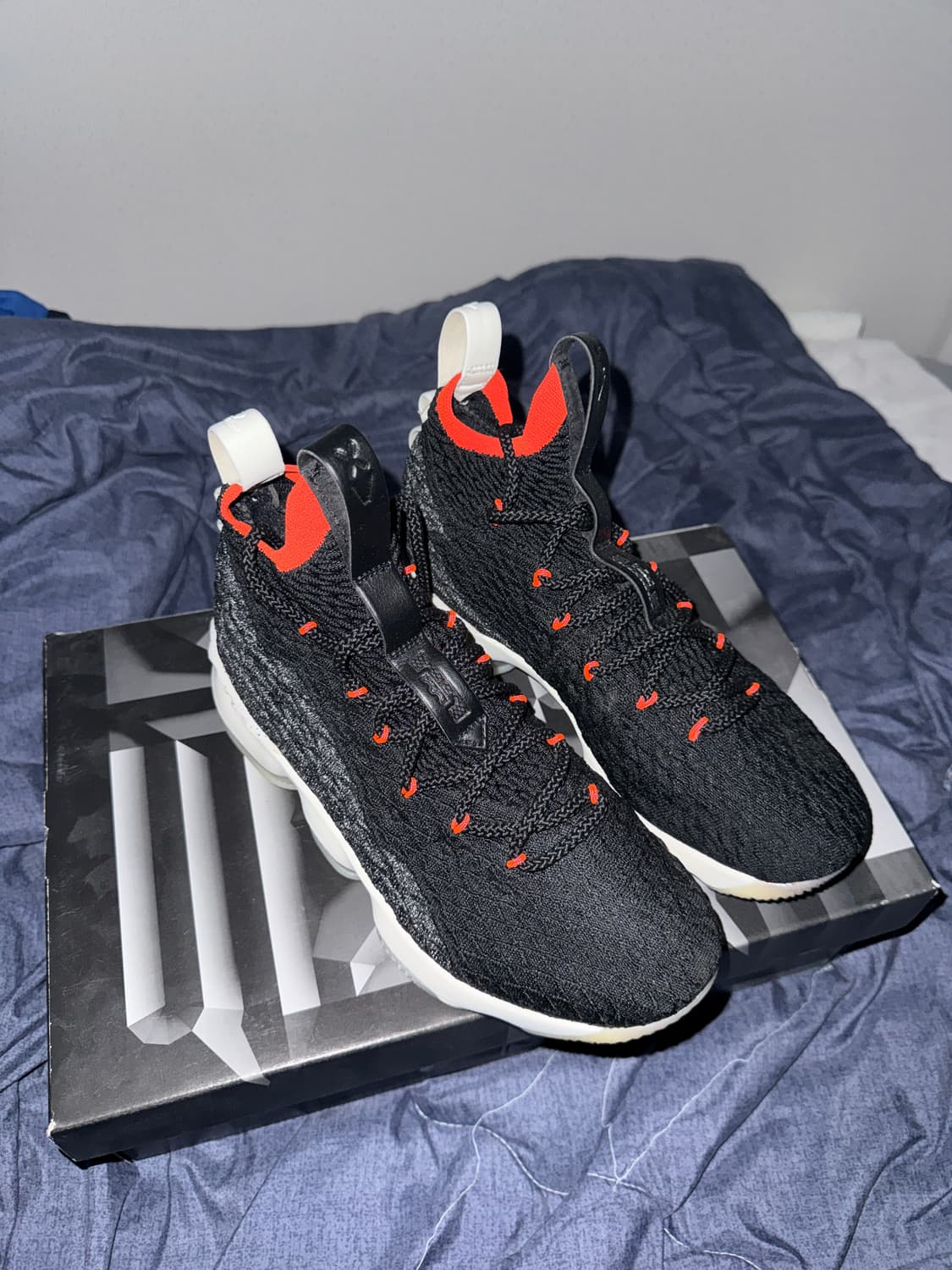 나이키 르브론 XV 농구화 상품이미지1