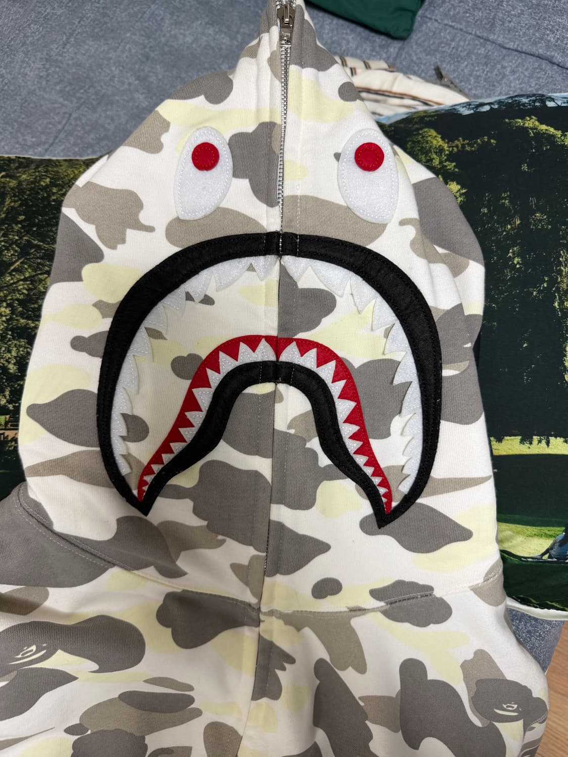 베이프 시티카모 샤크후드집업 상품이미지5