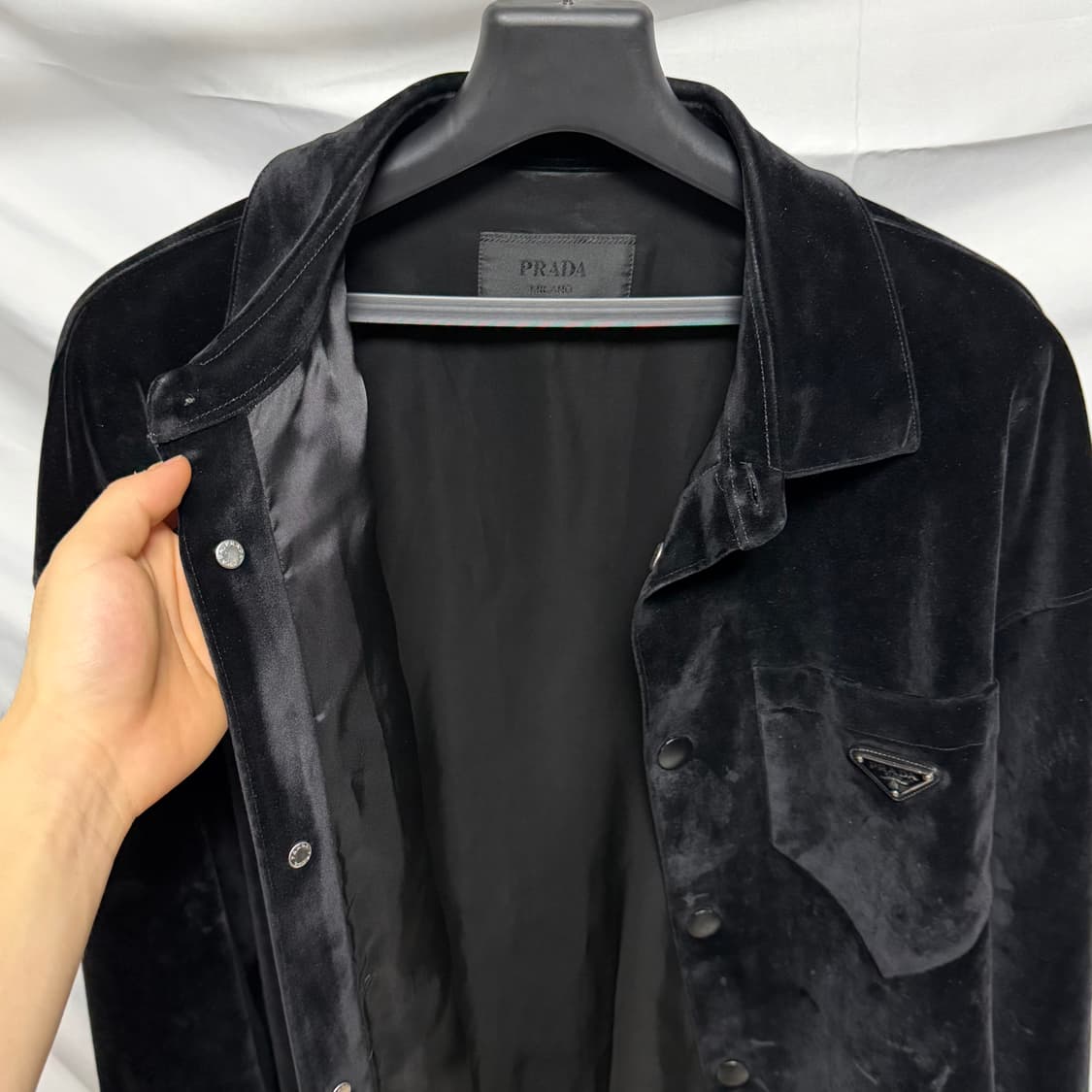 [S급/XL] 프라다 벨벳 셔츠 자켓 블랙 상품이미지6