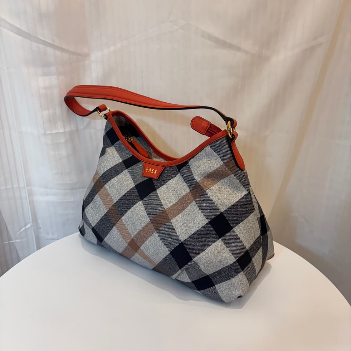 정품 닥스 나일론 체크 호보백    상품이미지3