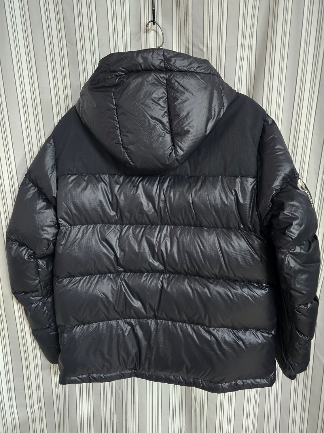 (105) 네파 남성 블랙 후드 구스다운 패딩 점퍼 상품이미지2