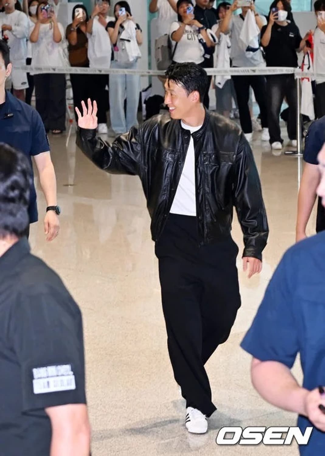 르메르 23ss 레더 블루종 상품이미지7