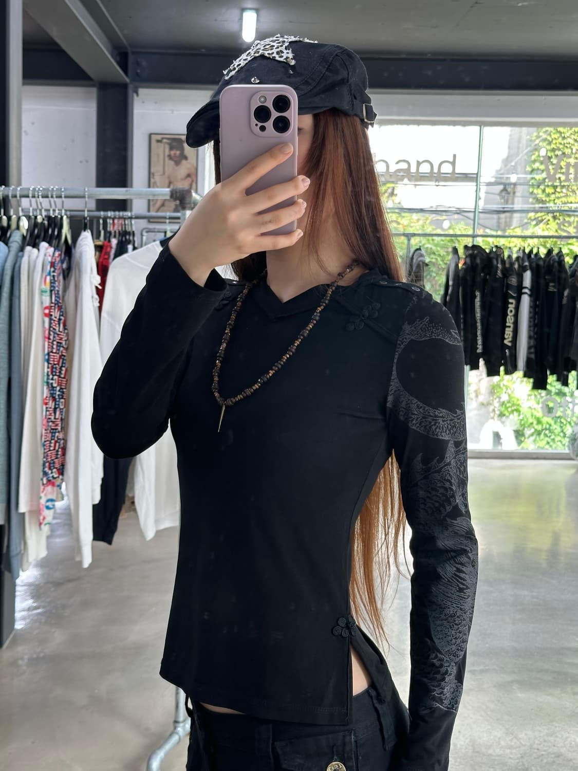 오즈온 Ozz on 오리엔탈 드래곤 스터드 슬릿 롱슬리브 상품이미지3
