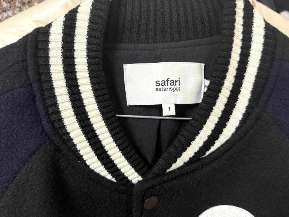 사파리스팟 ARROWS VARSITY JACKET (BLACK/NAVY) 상품이미지5