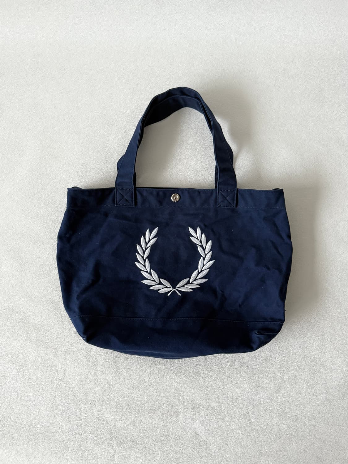 프레드페리(FRED PERRY) 캔버스 크로스 토트백 상품이미지2