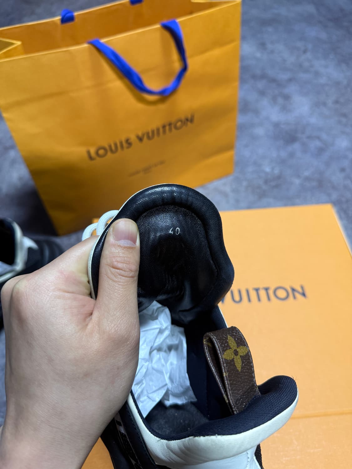 루이비통 아치라이트 40 상품이미지6