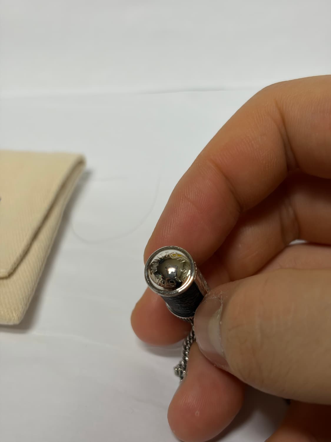 루이비통 모노그램 이클립스 참 목걸이 (풀박스) 상품이미지8