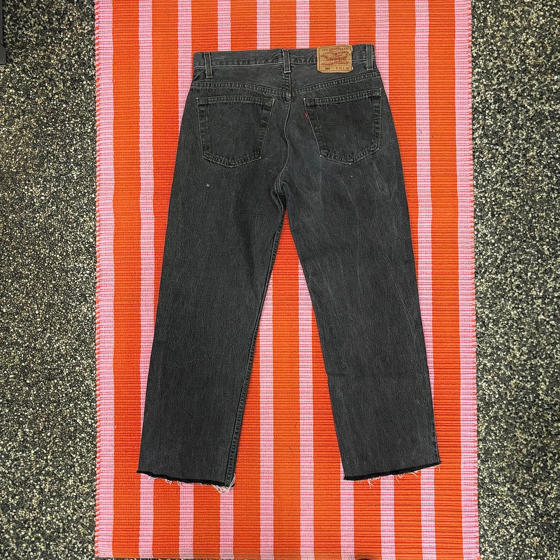 90s 리바이스 501 블랙 진 made in USA (31) 상품이미지4