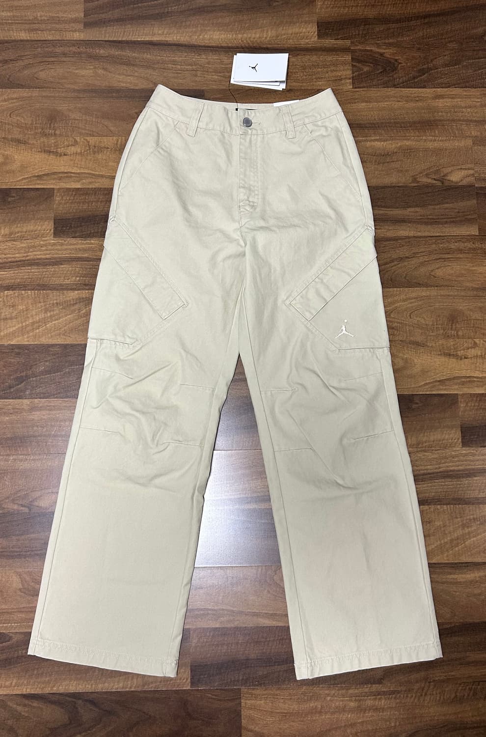 나이키 조던 시카고 팬츠 베이지, 나이키 그래픽 티셔츠 블랙 S 새상품 상품이미지1