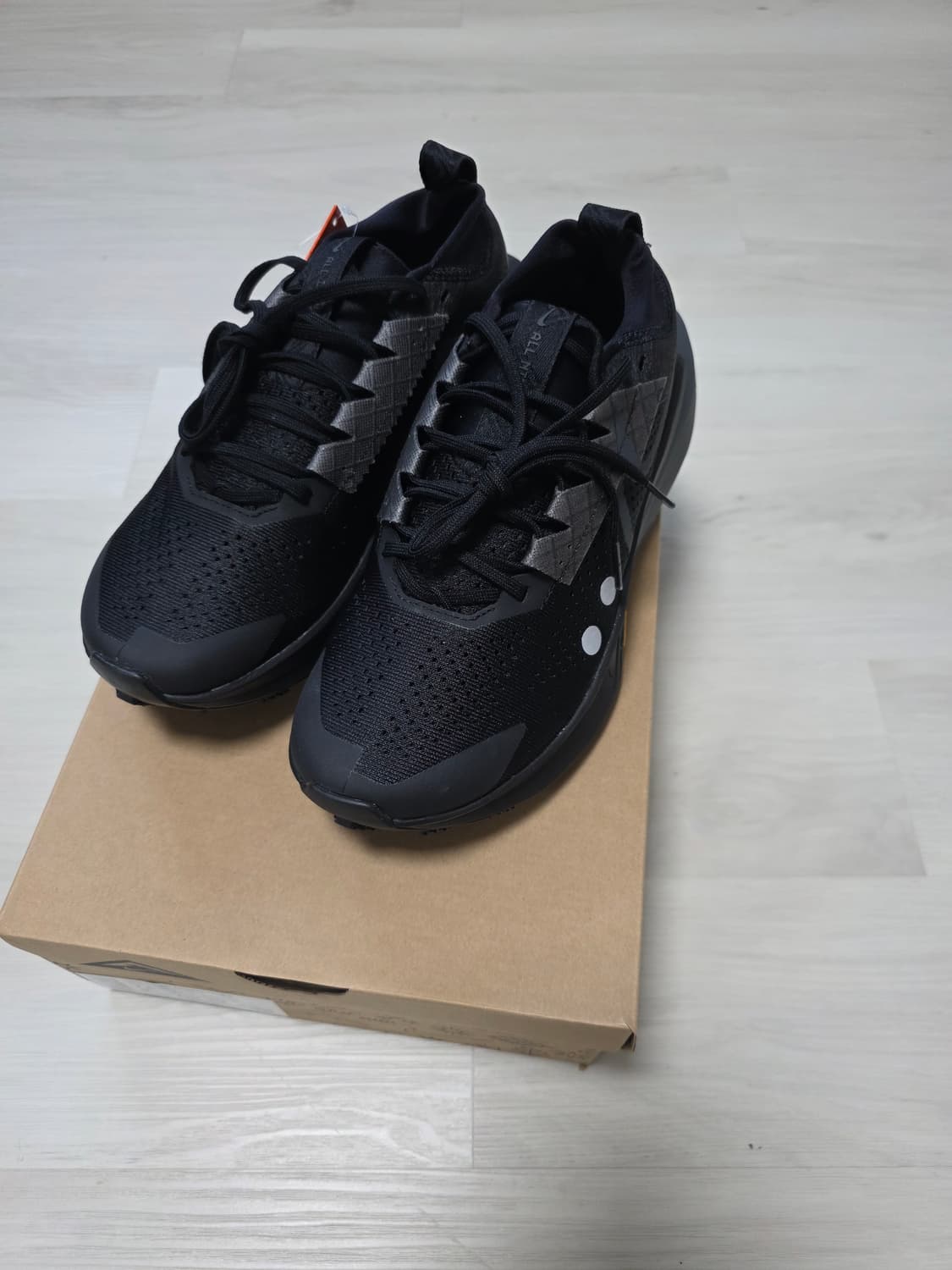 나이키 제가마2  트레일 러닝화 상품이미지2