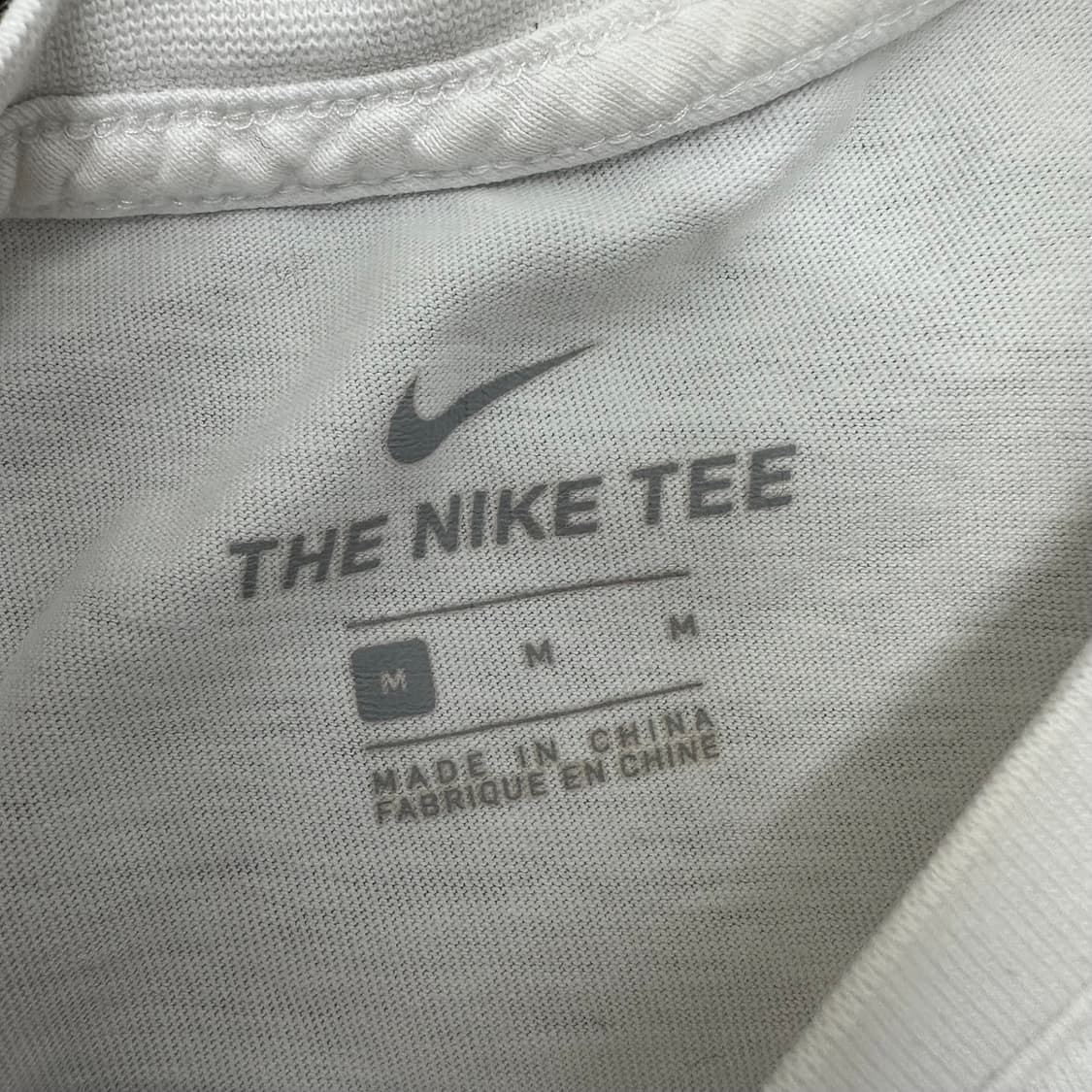 NIKE 나이키 여성 반팔티셔츠 화이트 M 상품이미지3