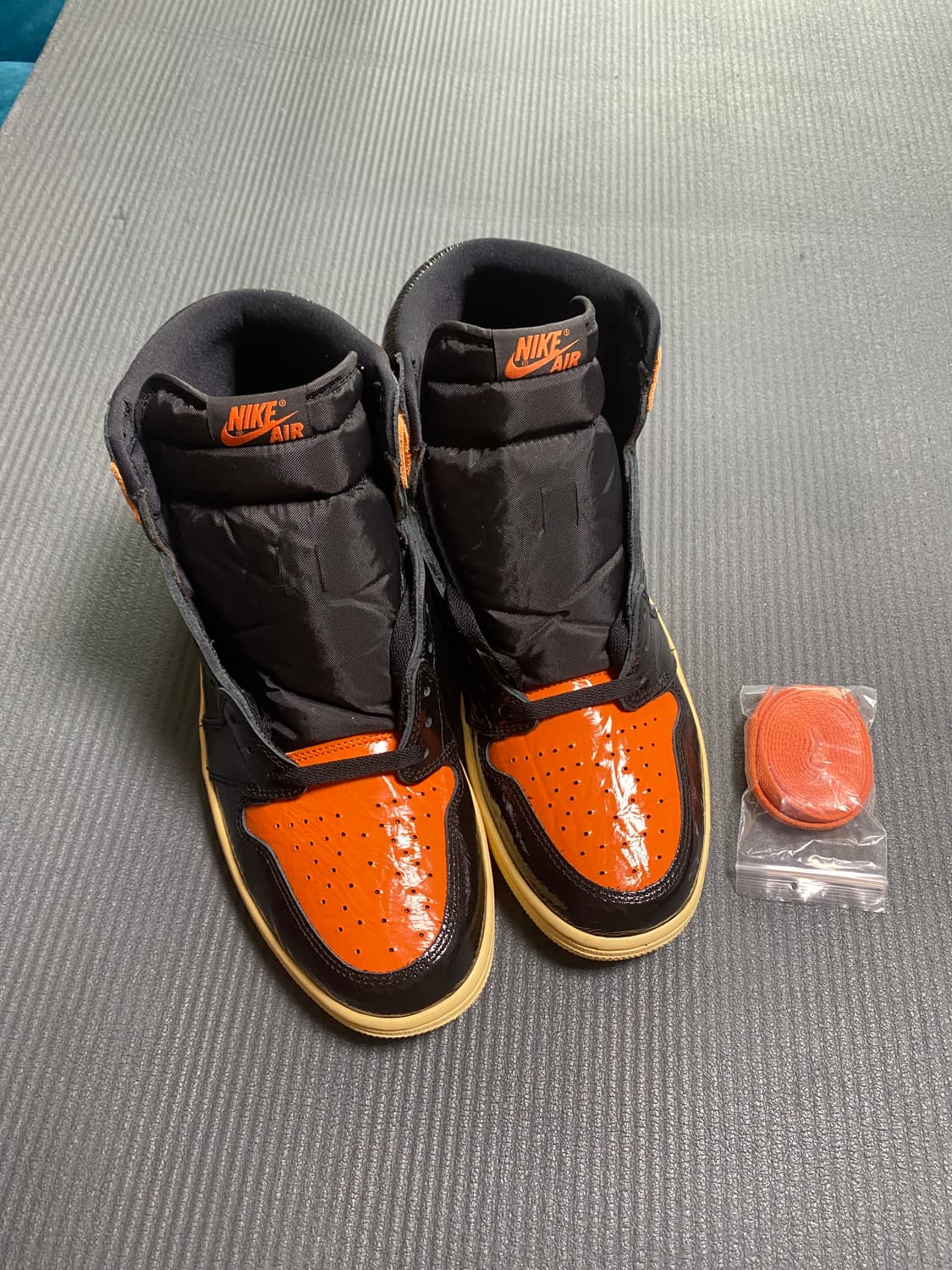 조던1 og 하이 백보드 3.0 295사이즈 상품이미지1