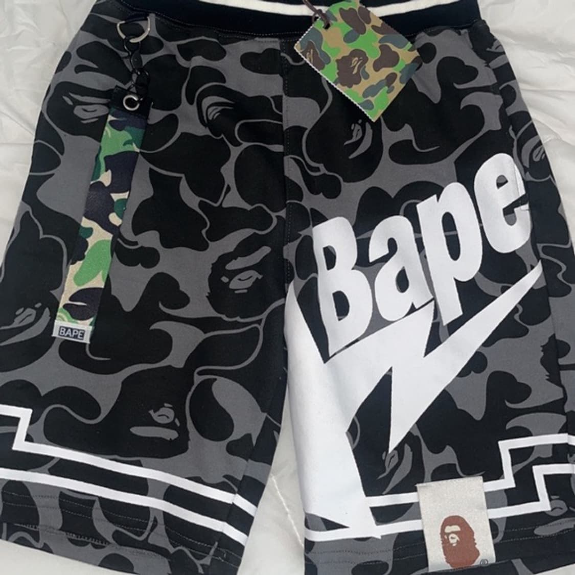 베이프 별 카모플라주 블랙 숏팬츠 새상품 상품이미지1
