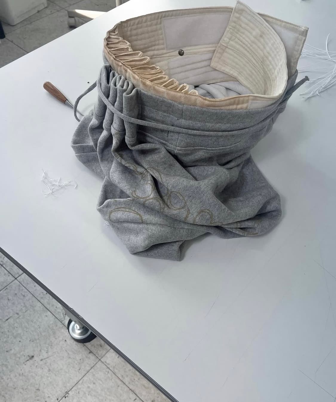 울리카 상투스 curtain jersy pants -grey 상품이미지1