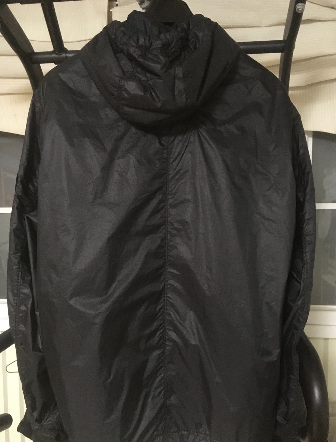 스톤아일랜드 프리마로프트 후드 자켓 블랙 판매합니다  상품이미지3