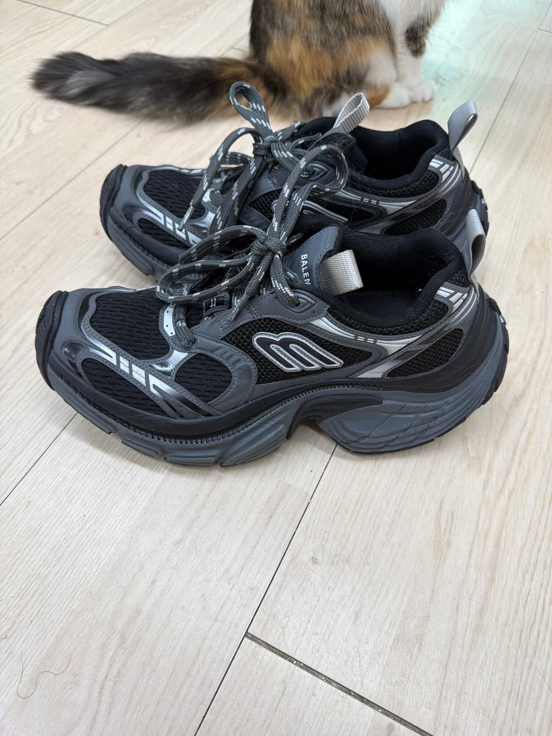 발렌시아가 6xl 40사이즈 상품이미지4