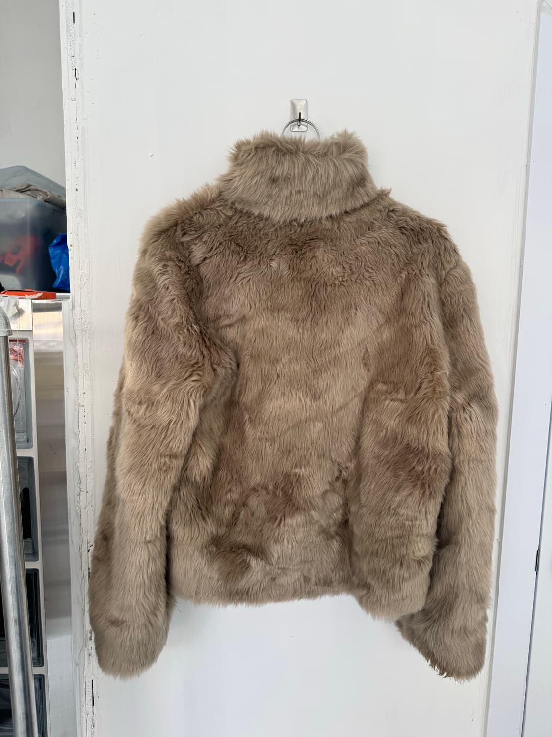 루루 하이넥 퍼 자켓 베이지 상품이미지3