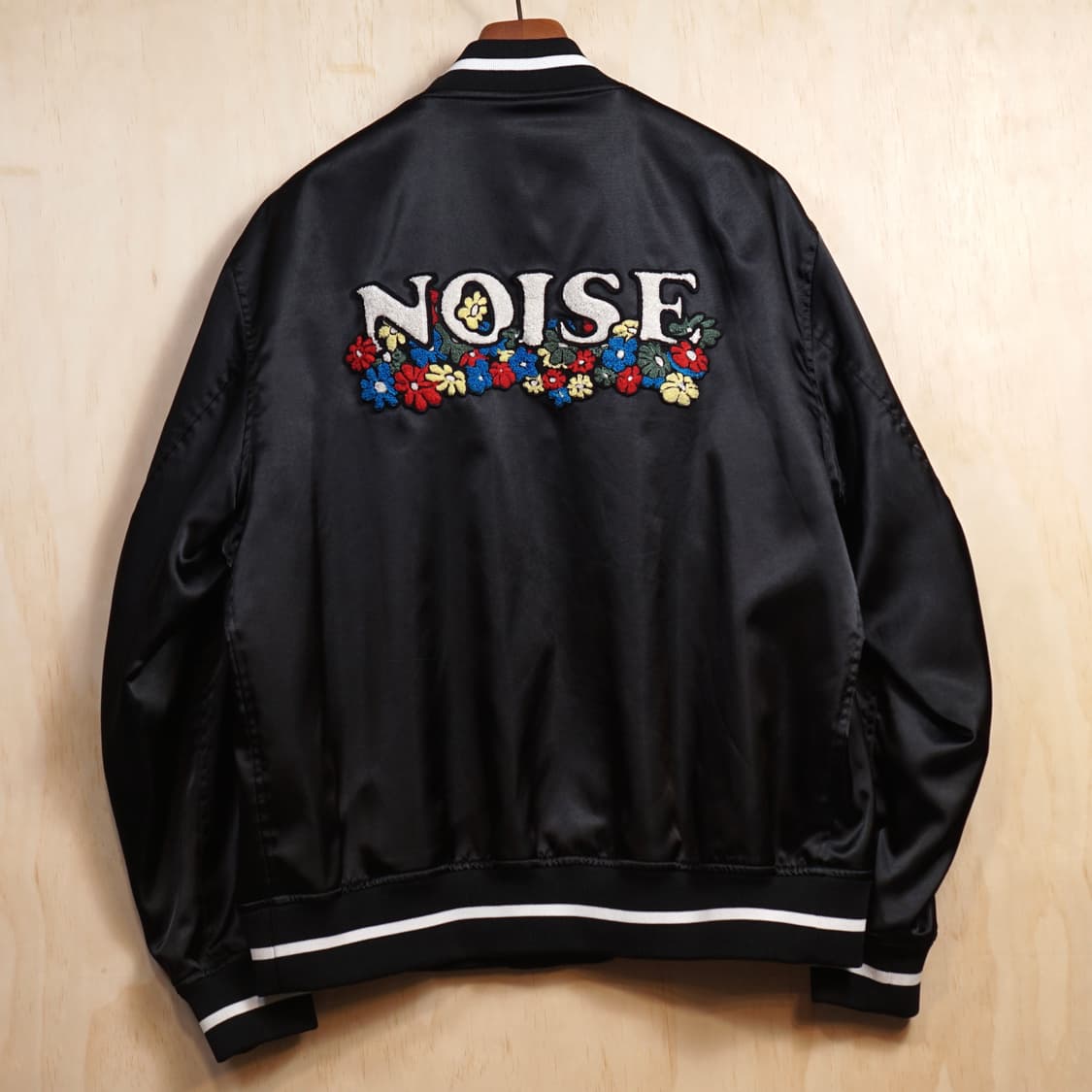 언더커버 22SS Noise 플라워 스카쟌 자켓 상품이미지1