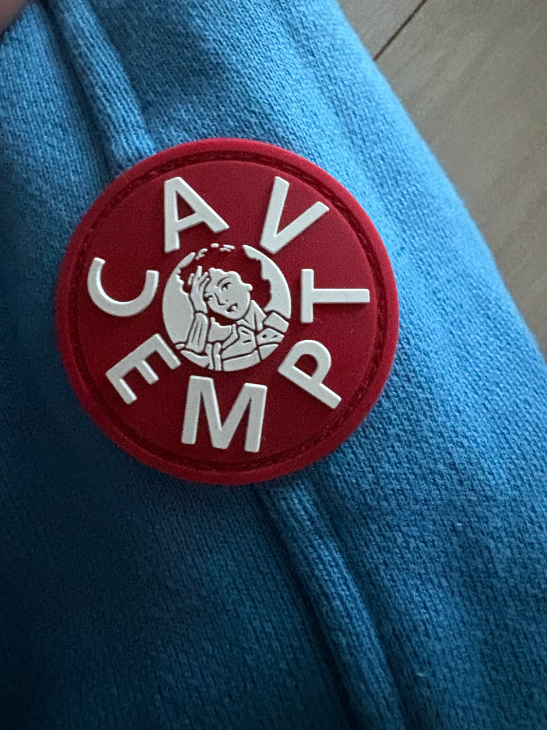 카브엠트 2024 스웻셔츠 상품이미지4