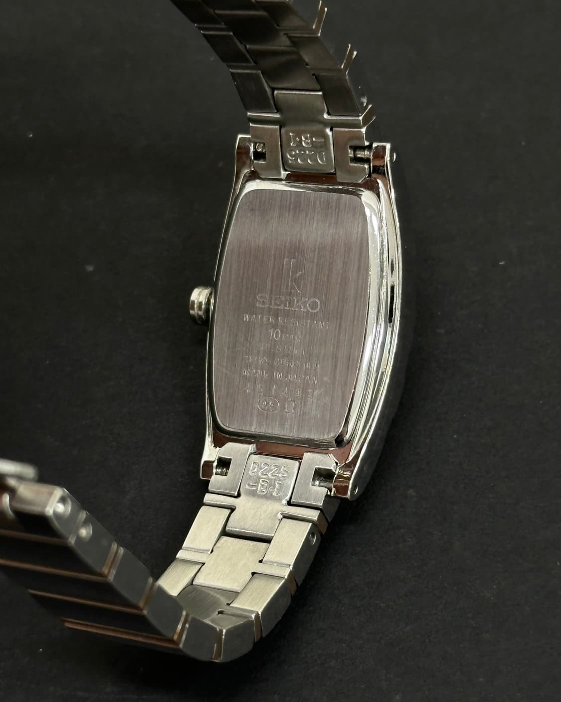 세이코 루키아 핑크 다이얼 큐빅 쿼츠 시계 상품이미지8