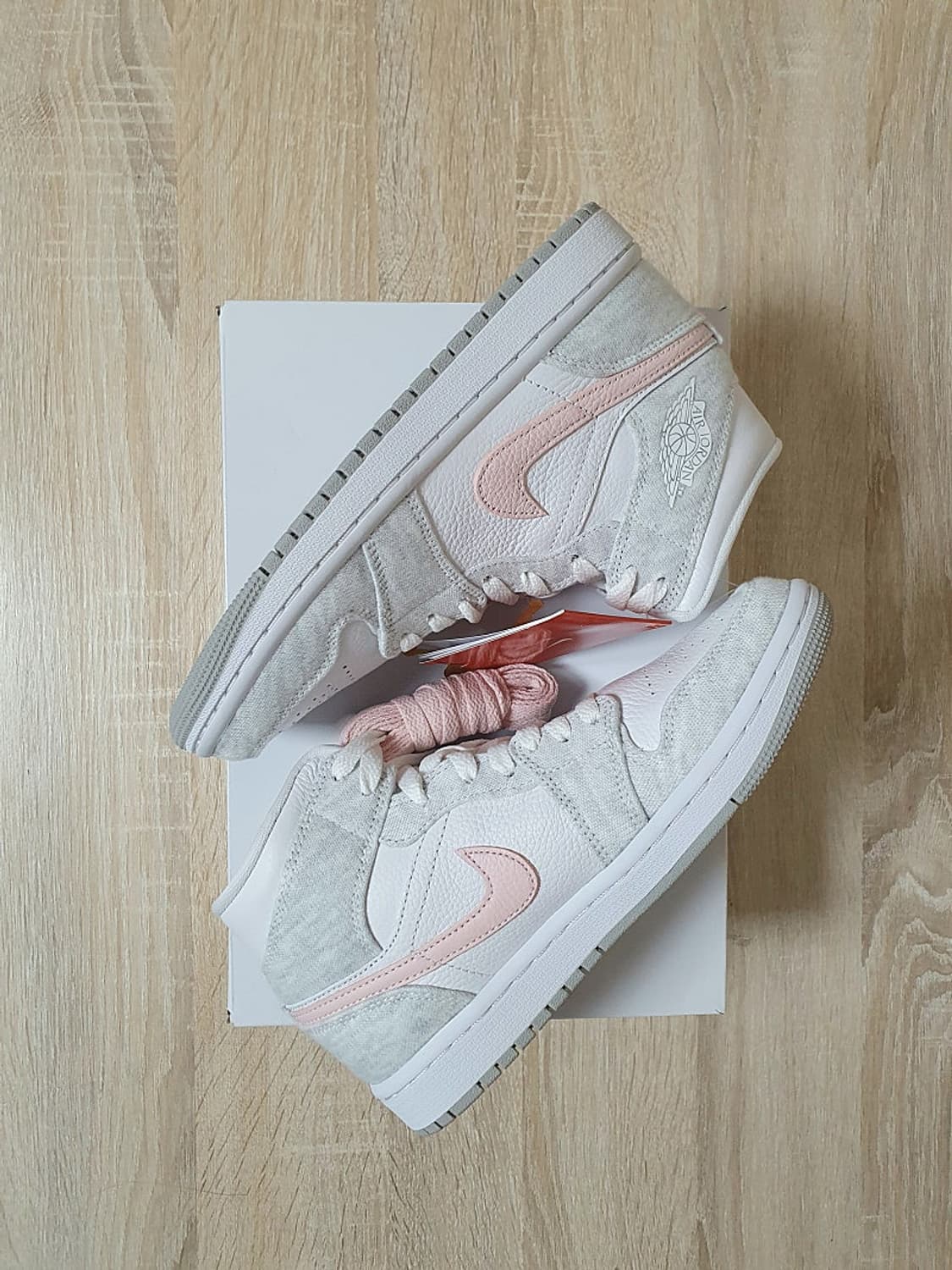 [230]조던1 미드 아이언 오어(W) 상품이미지2