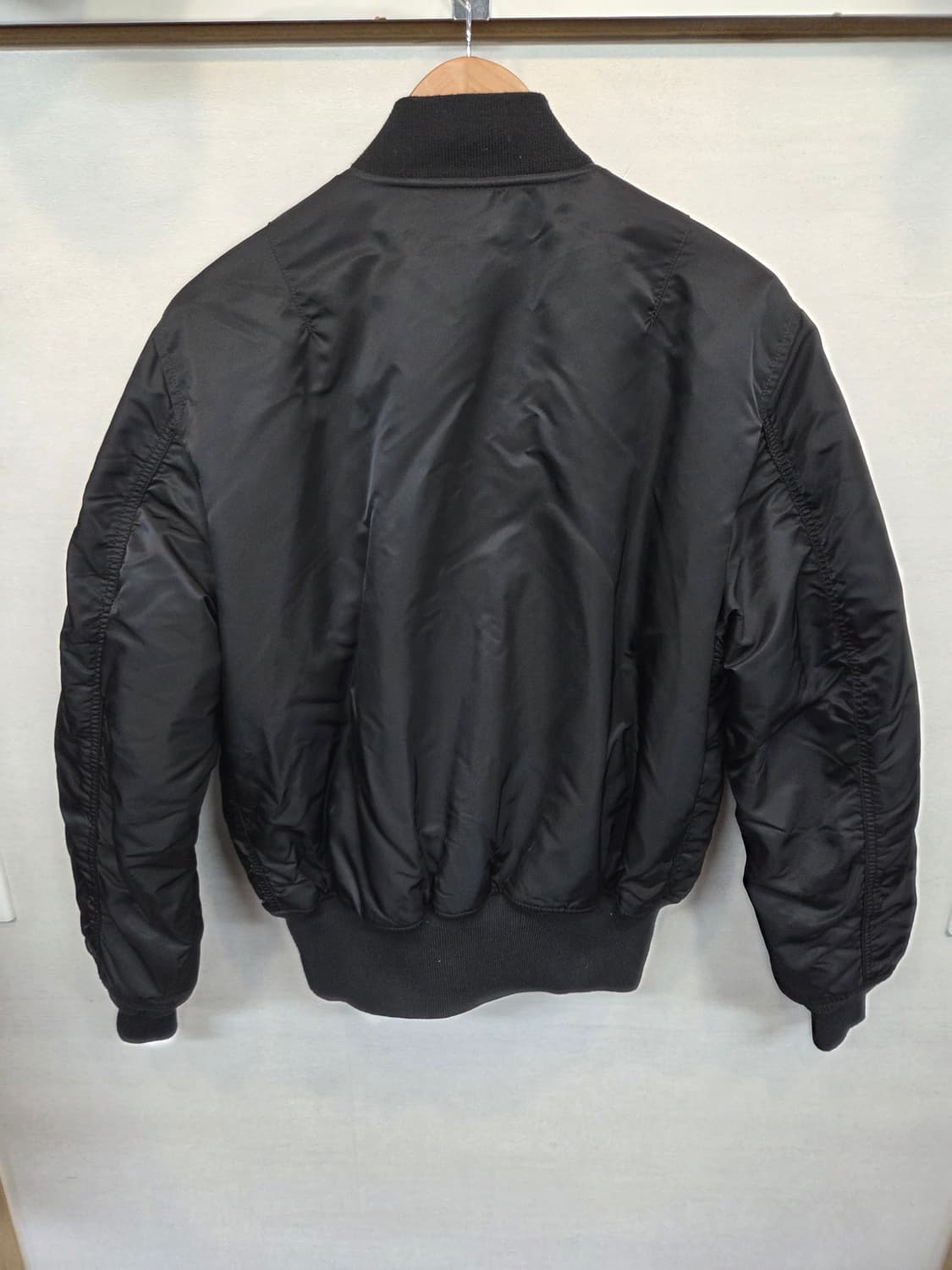 알파인더스트리 겨울용 ma-1 항공자켓 M 상품이미지2