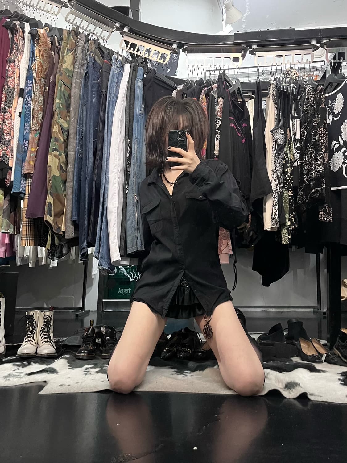 띠어리 포켓 블랙셔츠 상품이미지1