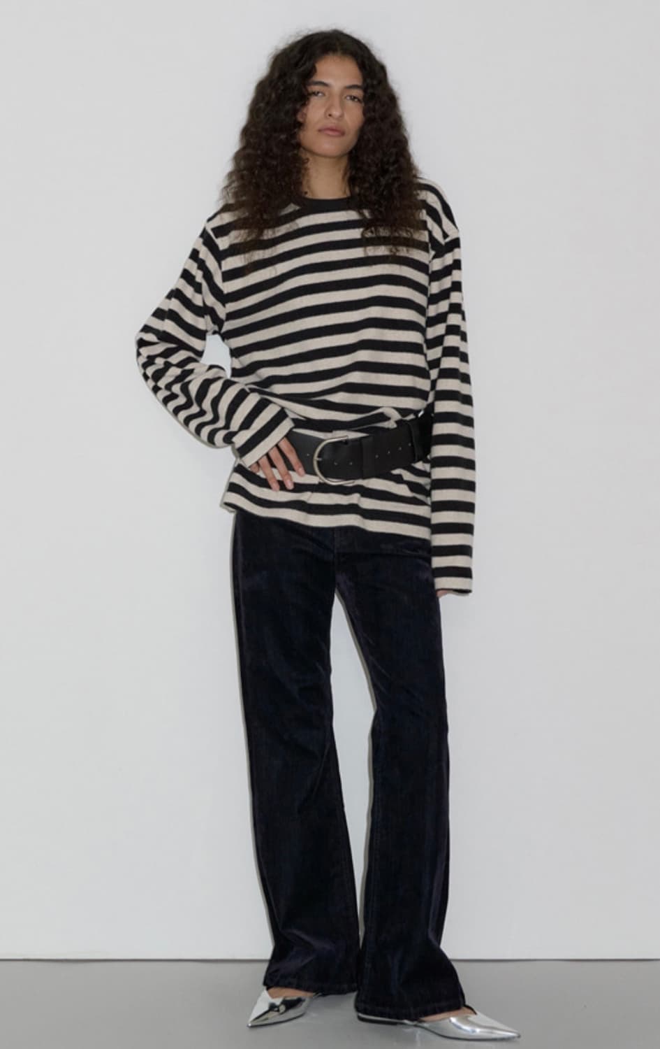 오버듀플레어 벨벳 부츠컷 데님 네이비S 상품이미지1