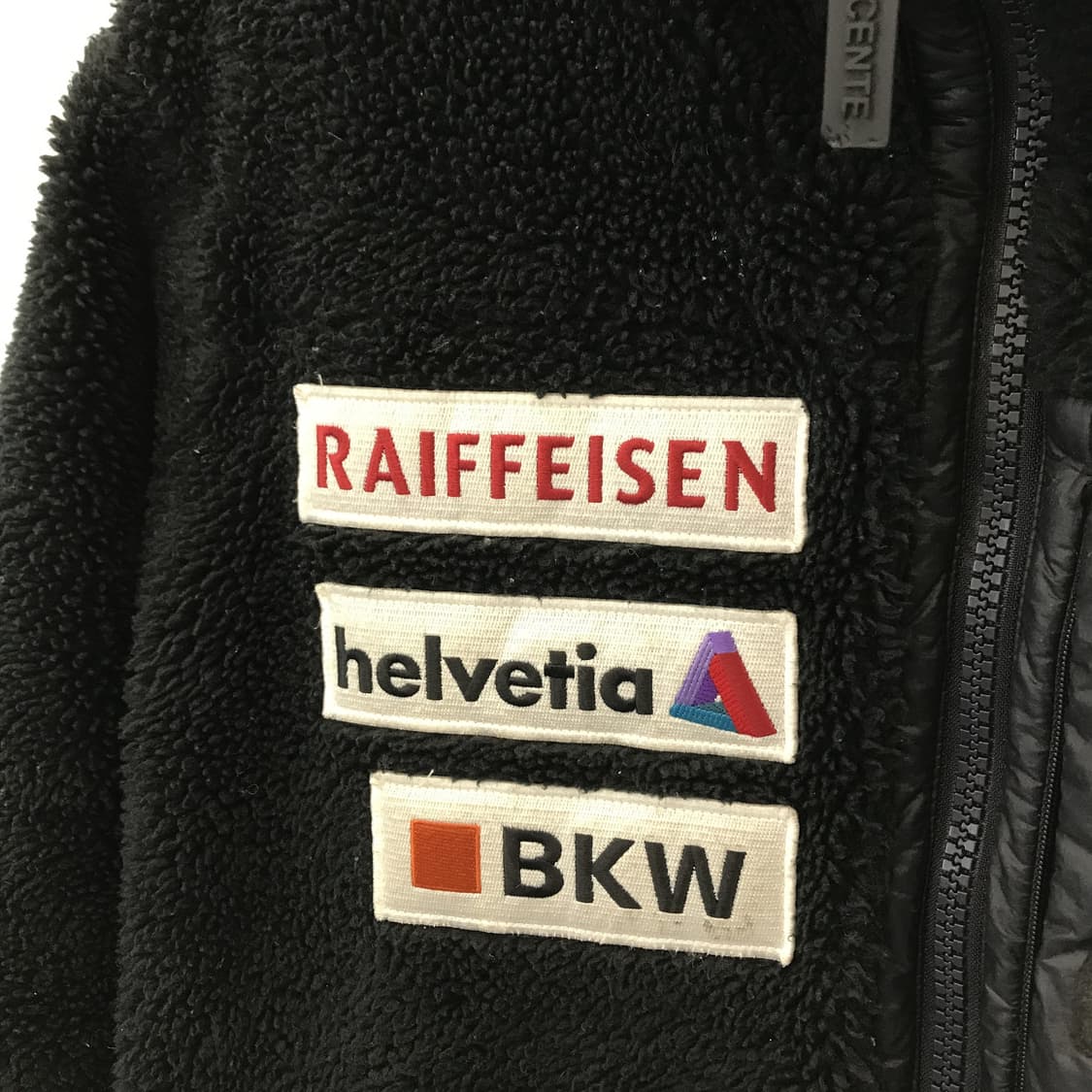 데상트 아우디 슈퍼플리스 점퍼 [95] 상품이미지3