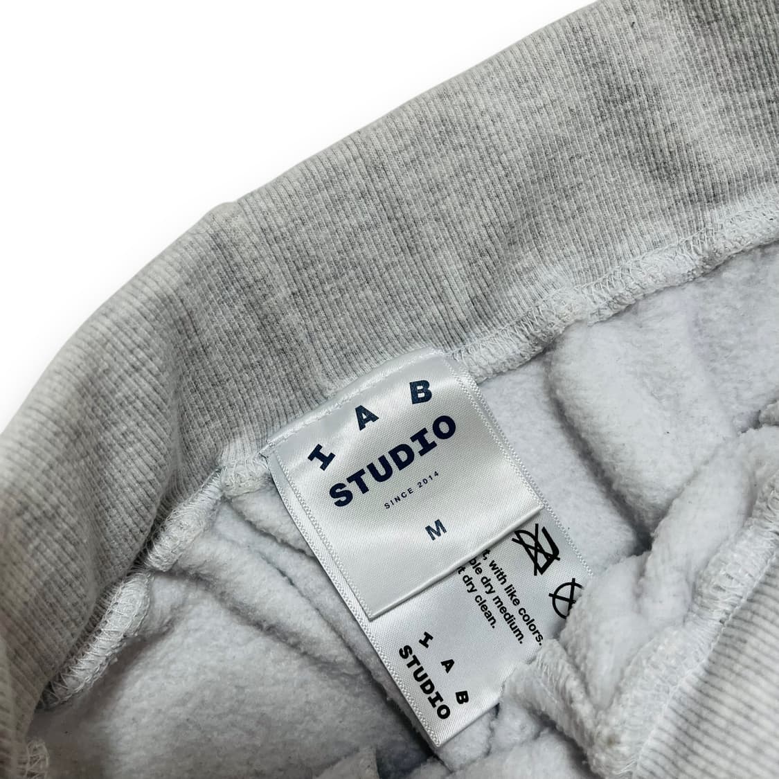 아이앱 스튜디오 백 오트밀 스웨트 조거 팬츠 상품이미지5