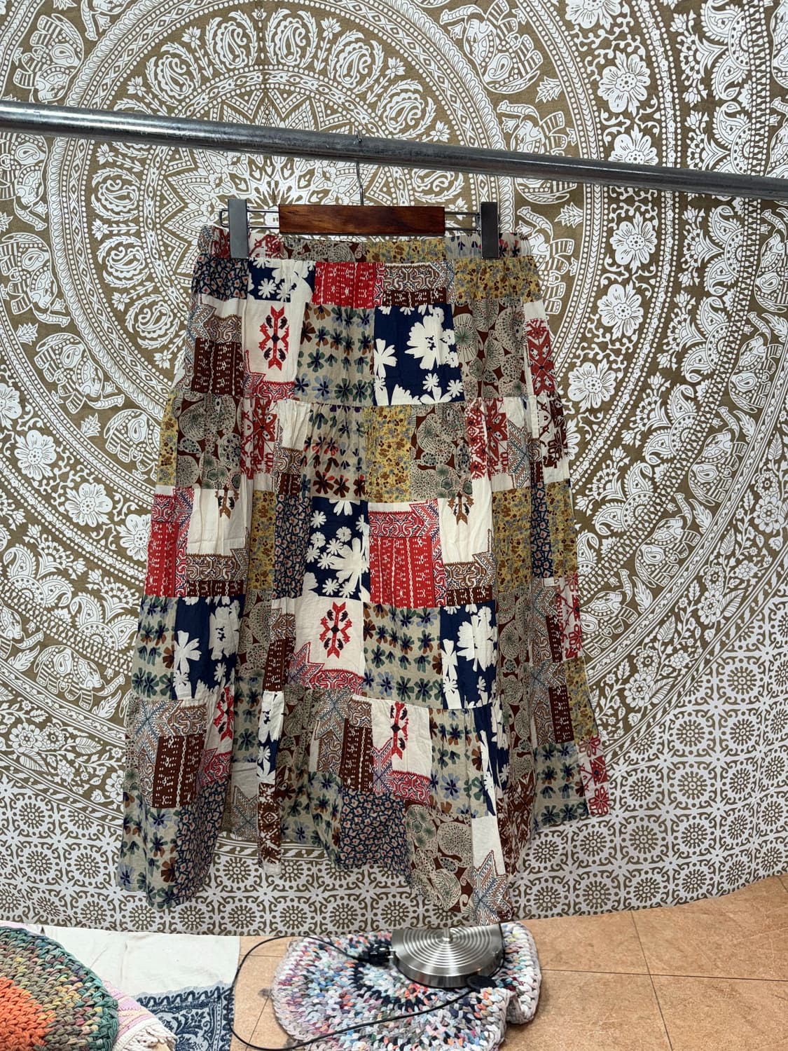 써스데이아일랜드 여성 빈티지 에스닉 밴딩 미디스커트  상품이미지5