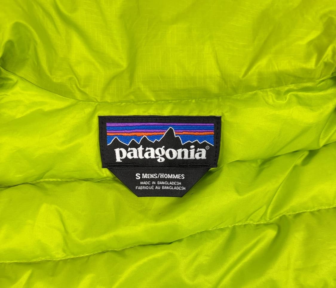 10s 파타고니아 경량패딩 네온 그린 상품이미지3