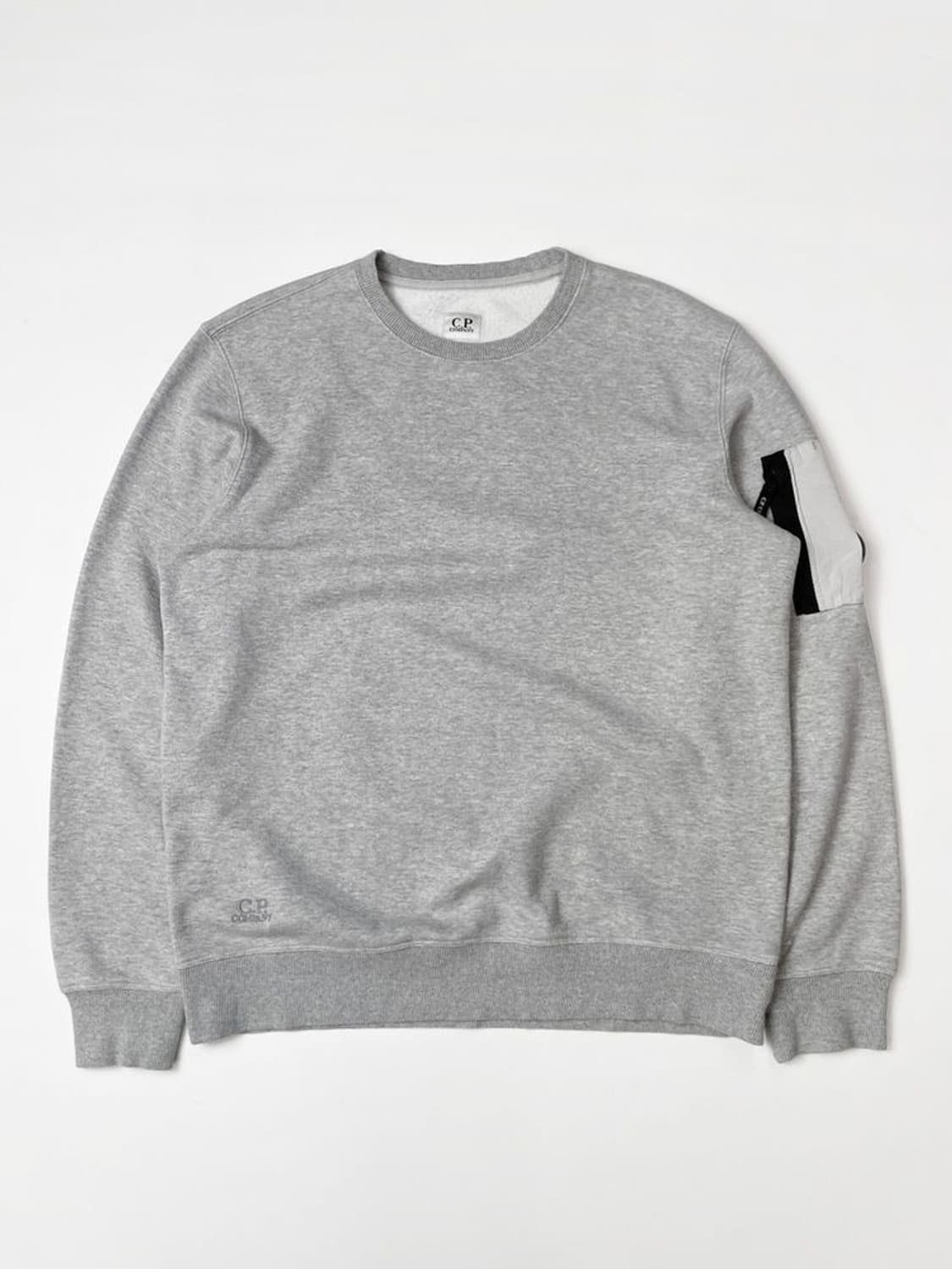 cp컴퍼니 16ss 라이트 플리스 크루넥 렌즈 맨투맨 A1383 상품이미지1