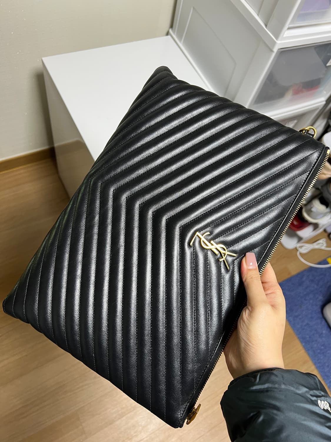 입생로랑 마틀라세 클러치백 정품 풀박스  상품이미지6