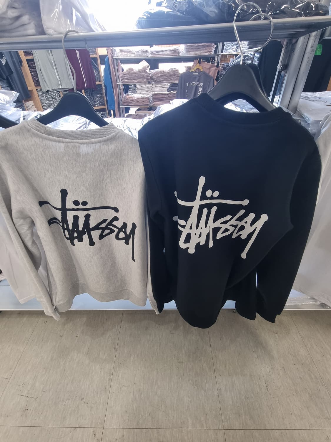 스투시 기모 맨투맨 상품이미지2