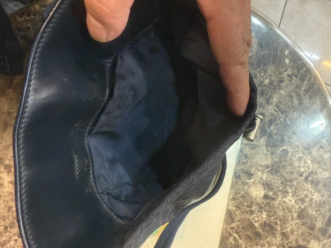 정품 프라다 나일론 크로스백 팝니다 상품이미지8