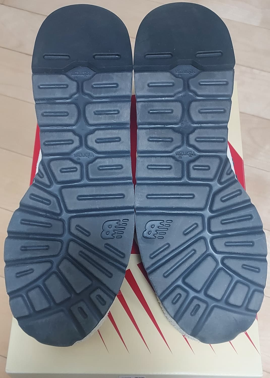 (275)뉴발란스 990V1 마카다미아 넛  상품이미지5