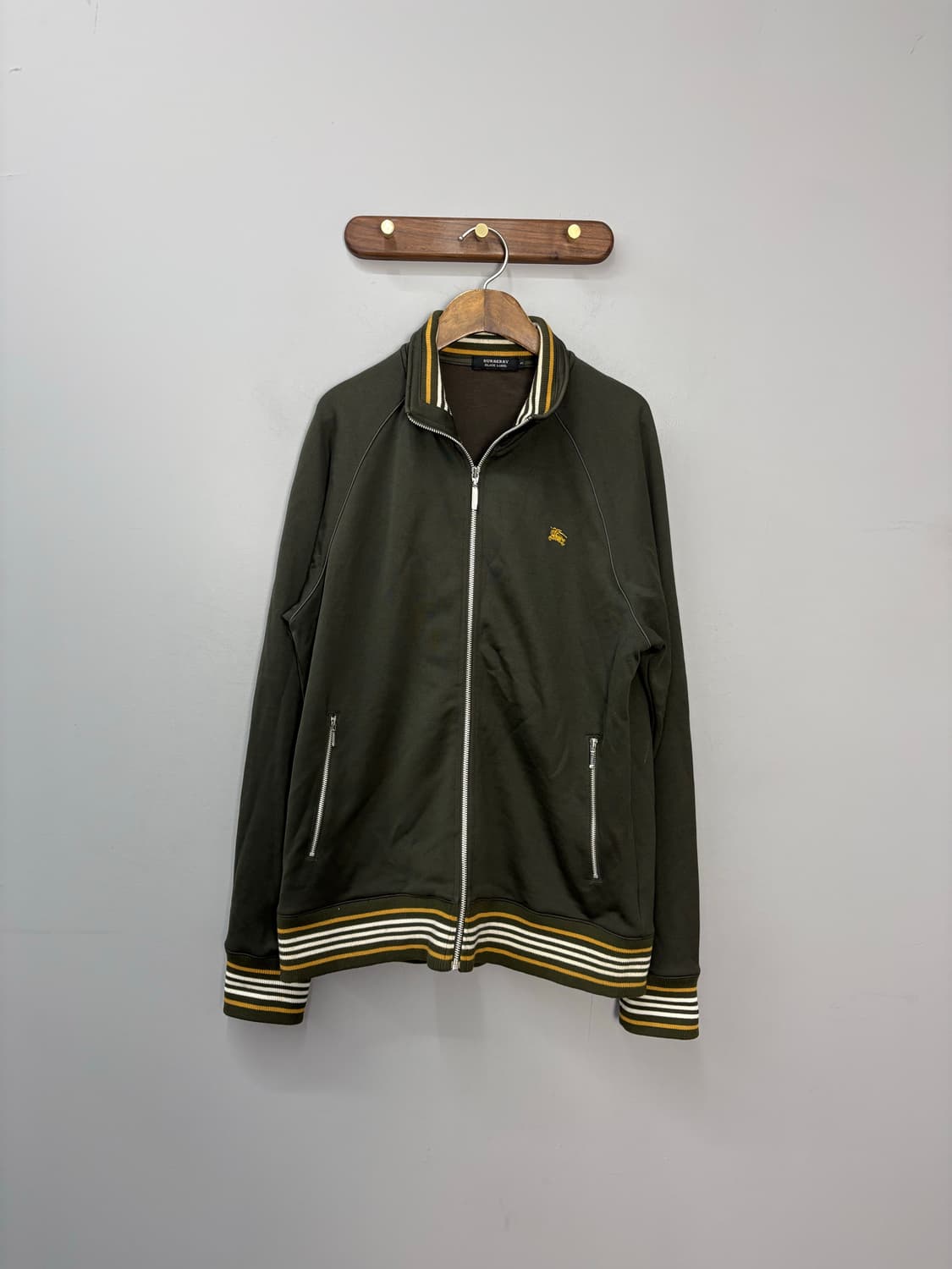 버버리 블랙라벨 트랙탑 져지 A2958 상품이미지2