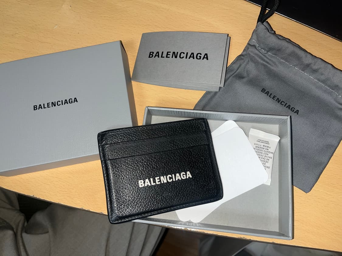 발렌시아가 카드지갑 상품이미지1