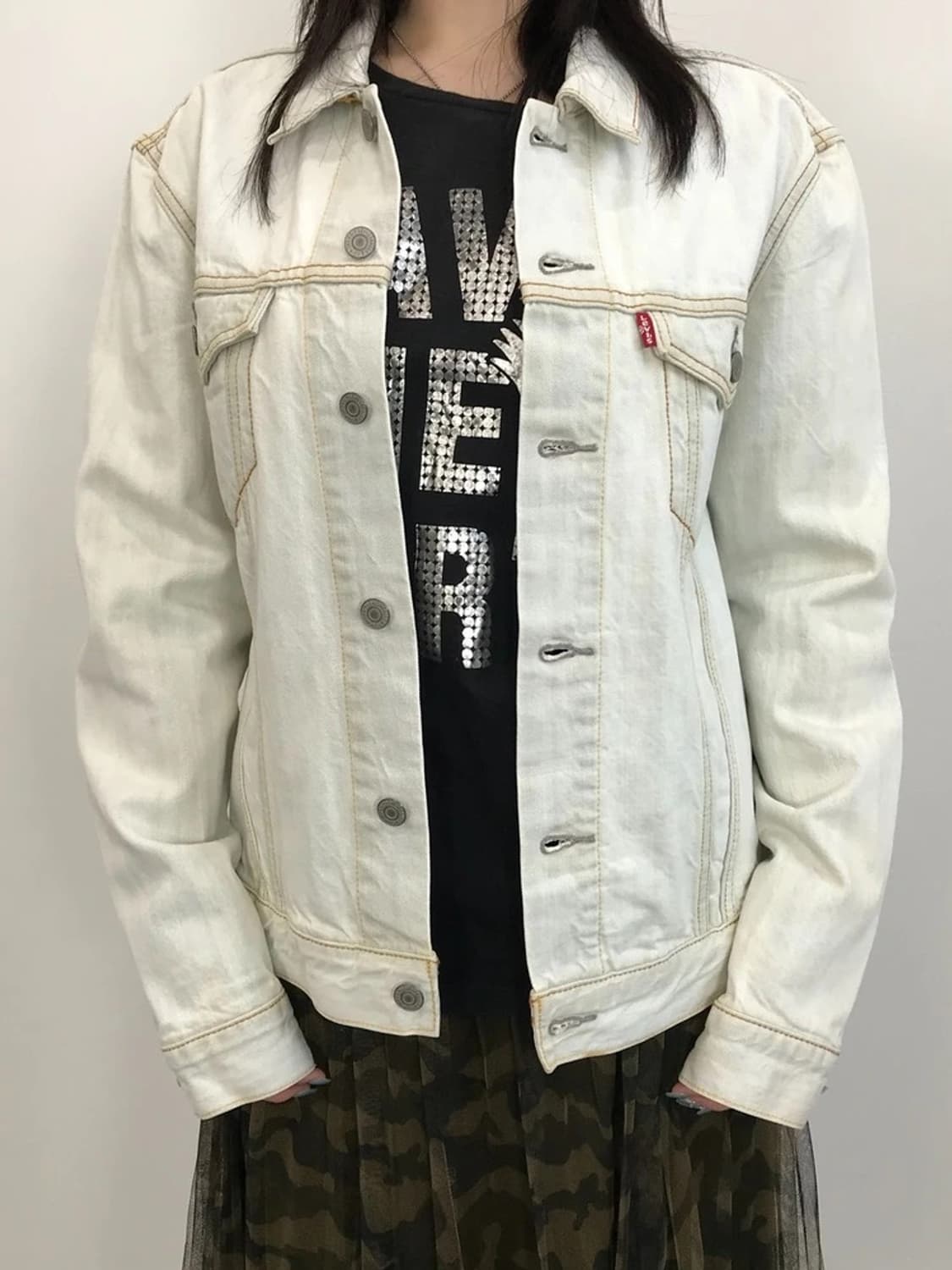 Levi's White Denim Trucker Jacket 상품이미지2