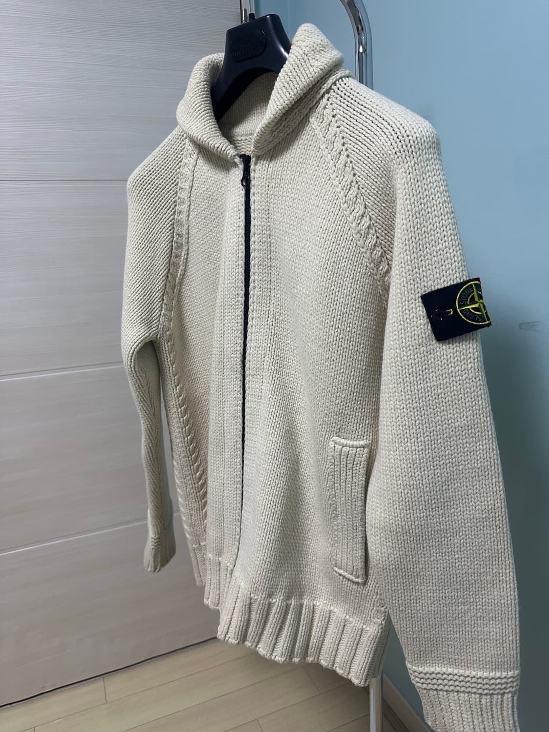 스톤아일랜드 아이보리 헤비 니트집업 L 사이즈 상품이미지2