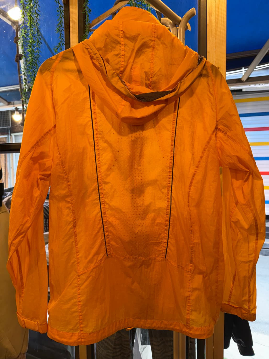 몽벨 오렌지 윈드브레이커 상품이미지3